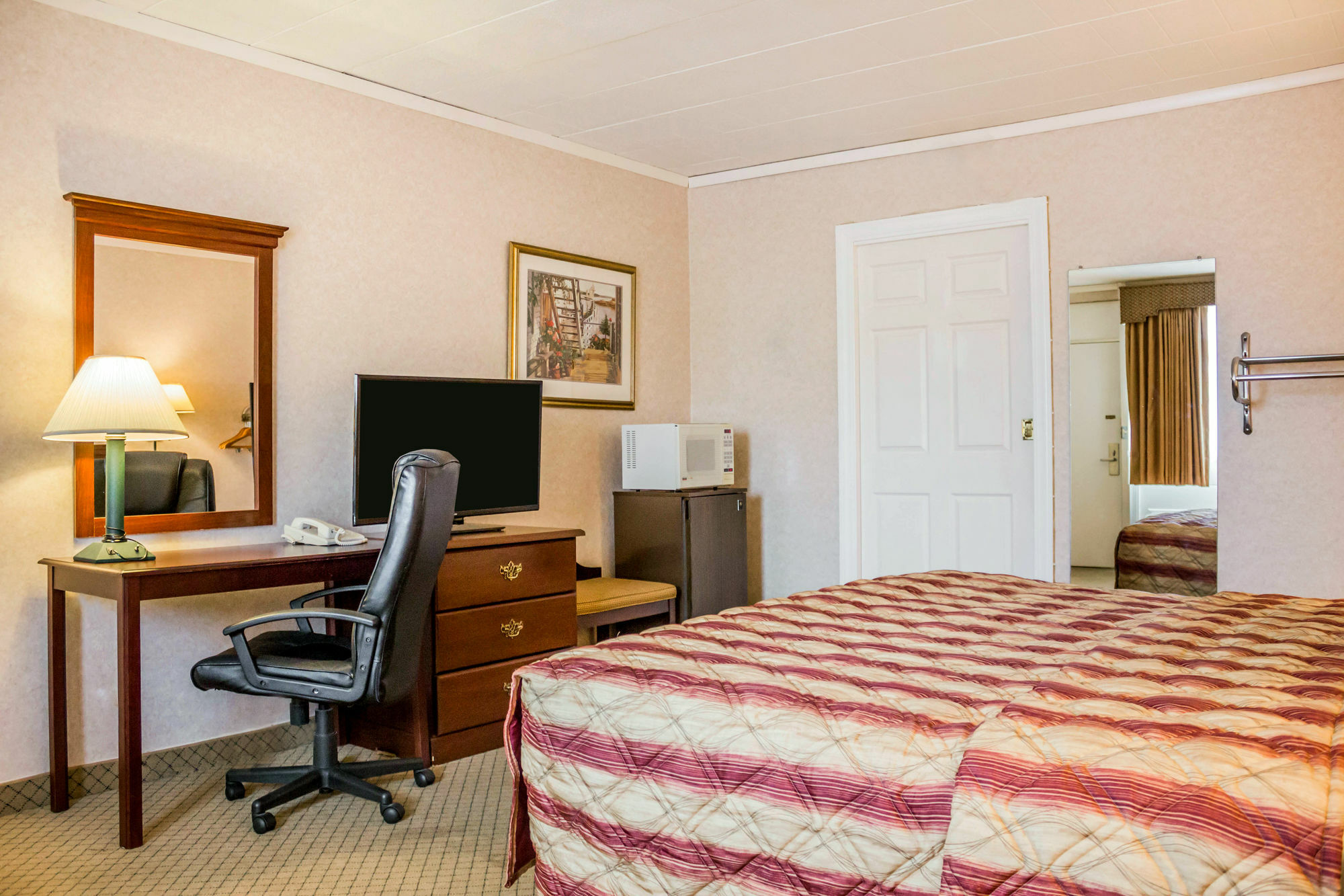 Rodeway Inn Mystic Exterior foto